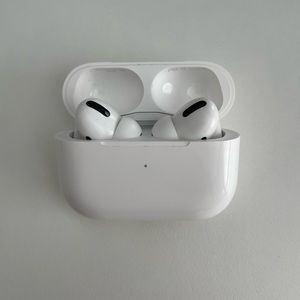 Apple AirPods Pro Gen 2